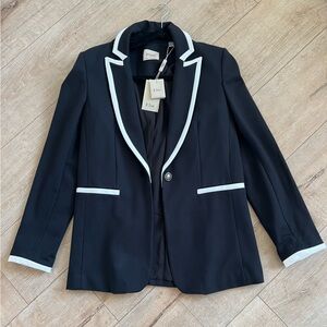 Elie Tahari blazer